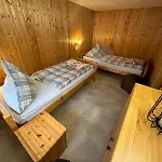 Christels 1 In Mit Sonnenterrasse Und Grill * Thale