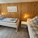 Christels 1 In Mit Sonnenterrasse Und Grill Thale