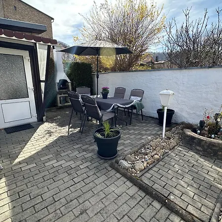 Christels 1 In Mit Sonnenterrasse Und Grill * Thale