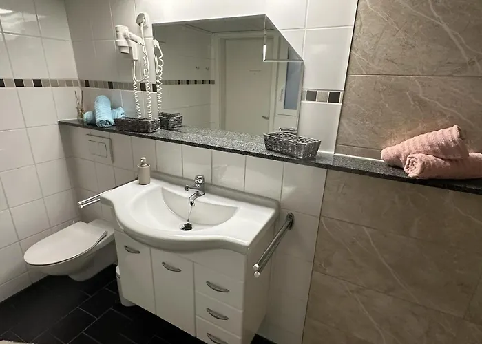 Christels 1 In Mit Sonnenterrasse Und Grill *