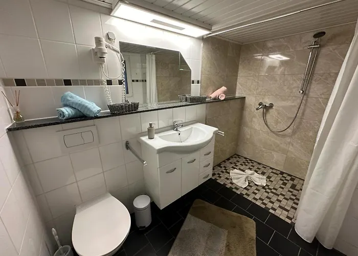 アパート Christels 1 In Mit Sonnenterrasse Und Grill