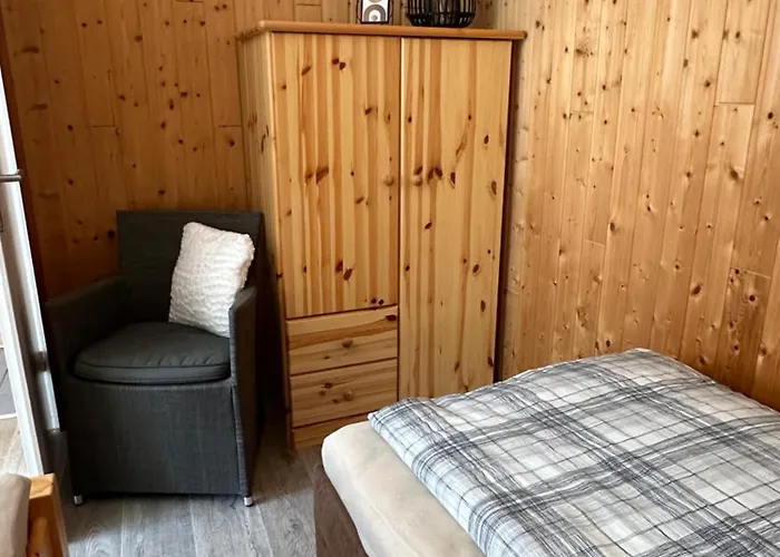 アパート Christels 1 In Mit Sonnenterrasse Und Grill ターレ